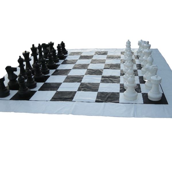 Horzel tarief gereedschap Schaakspel reuze met een speelveld van 4 x 4 meter. Koning is 65 cm.